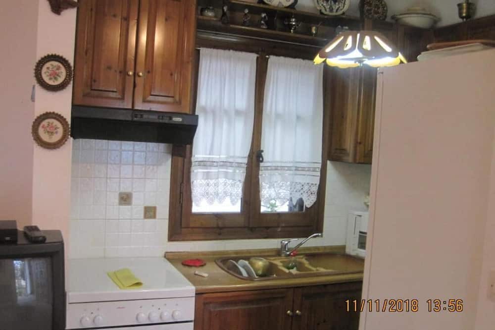 Photo of Kitchen in Dhrepanon