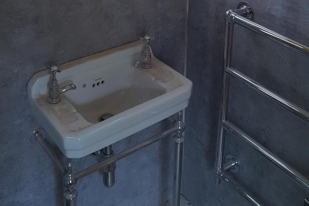 Photo of Bathroom in Dunbar