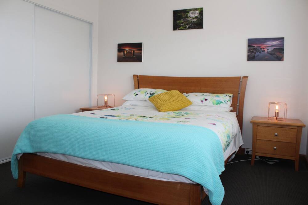 Photo of Bedroom in Howrah