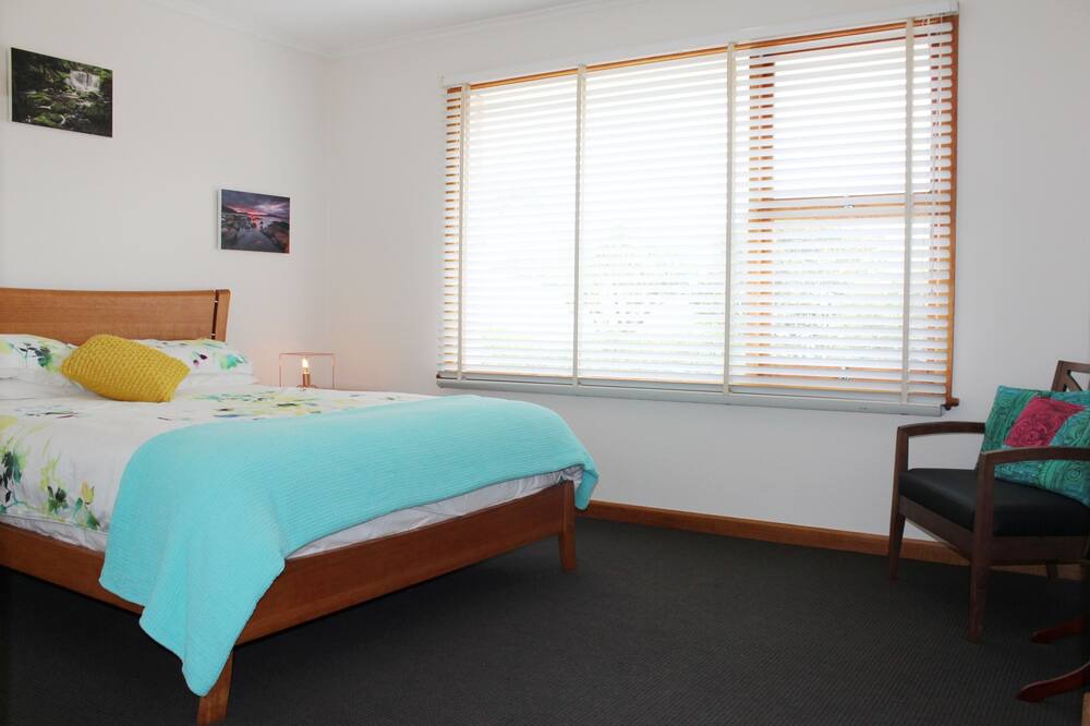 Photo of Bedroom in Howrah