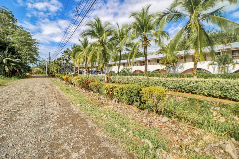 Photo of Others in Damas