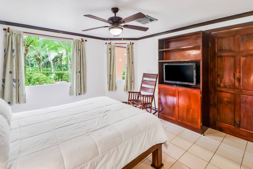 Photo of Others in Damas