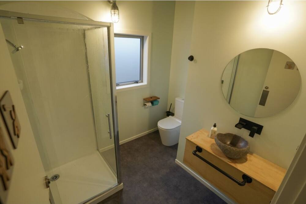 Photo of Bathroom in Lynmore