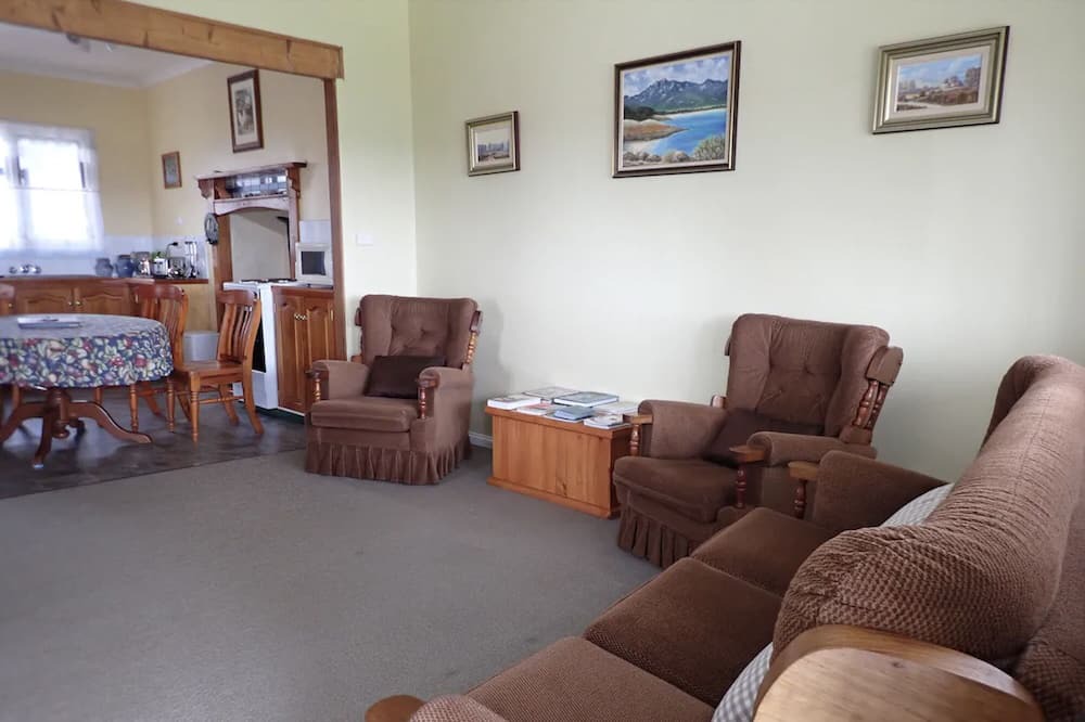 Photo of Livingroom in Emita