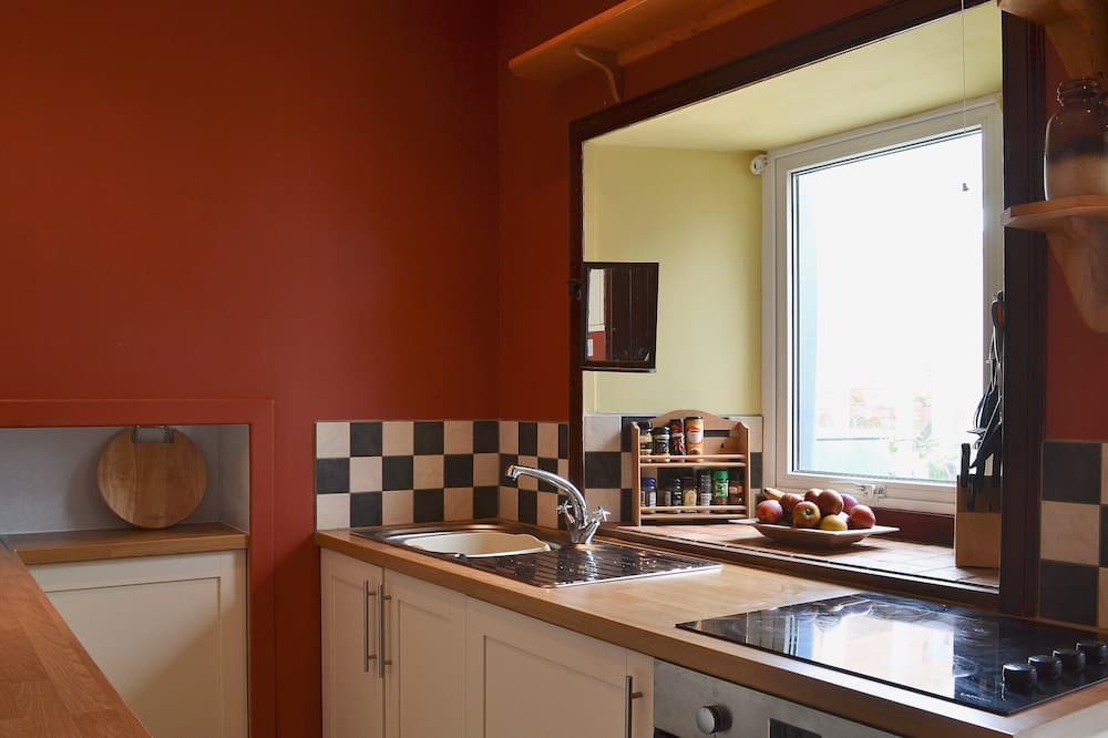 Photo of Kitchen in Kirkwall