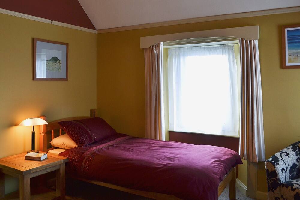 Photo of Bedroom in Kirkwall