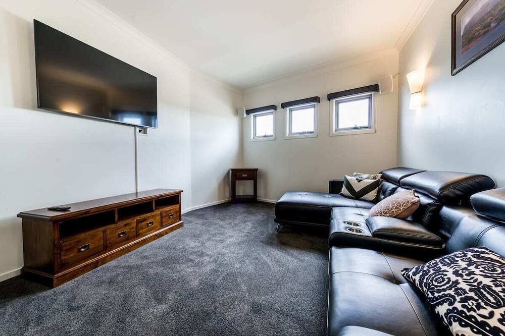 Photo of Livingroom in Ulverstone
