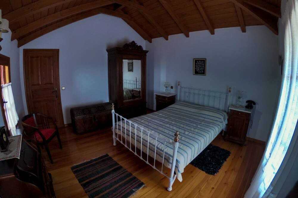 Photo of Bedroom in Raftis