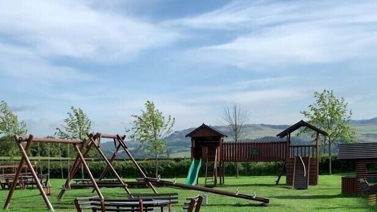 Photo of Others in Bishopton