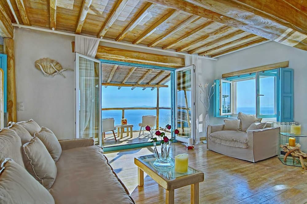 Photo of Livingroom in Houlakia