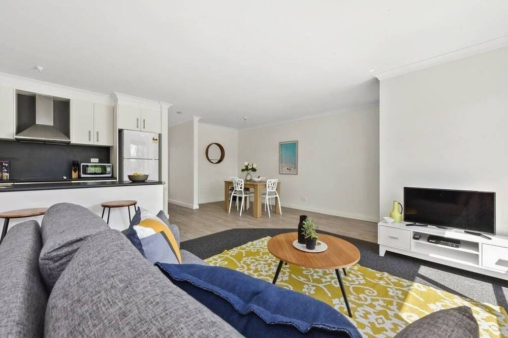 Photo of Livingroom in Ravenswood