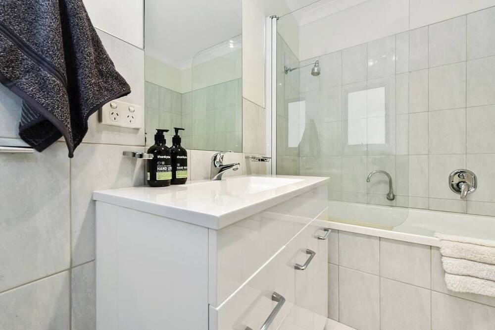 Photo of Bathroom in Ravenswood