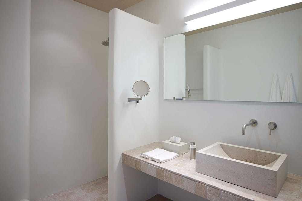 Photo of Bathroom in Paradise