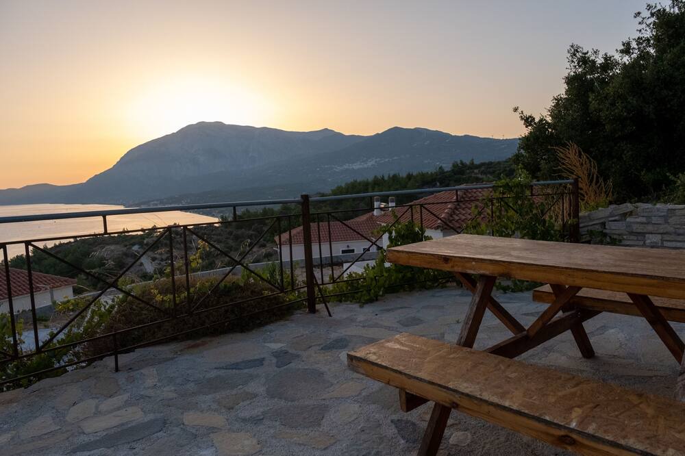 Photo of Patio Balcony in Koumeika