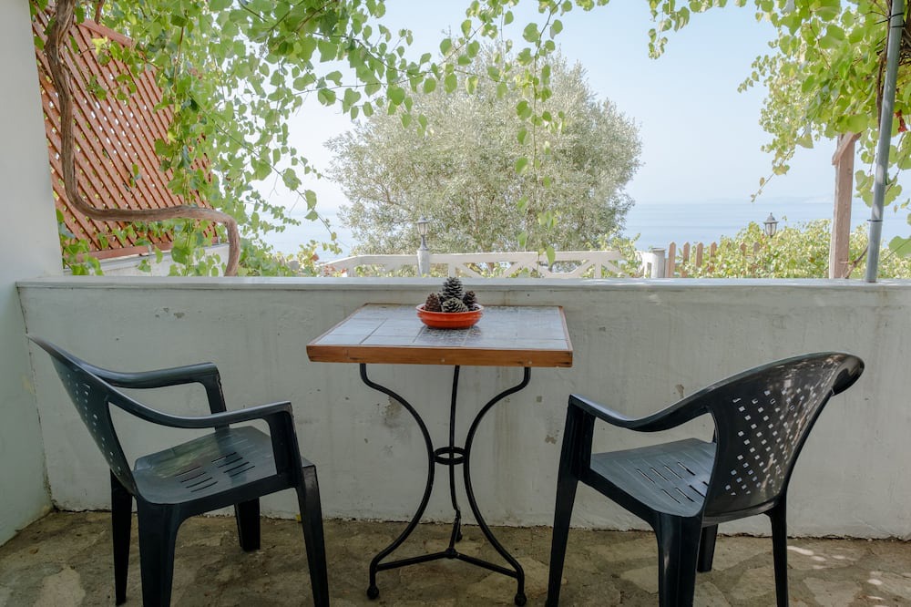 Photo of Patio Balcony in Koumeika