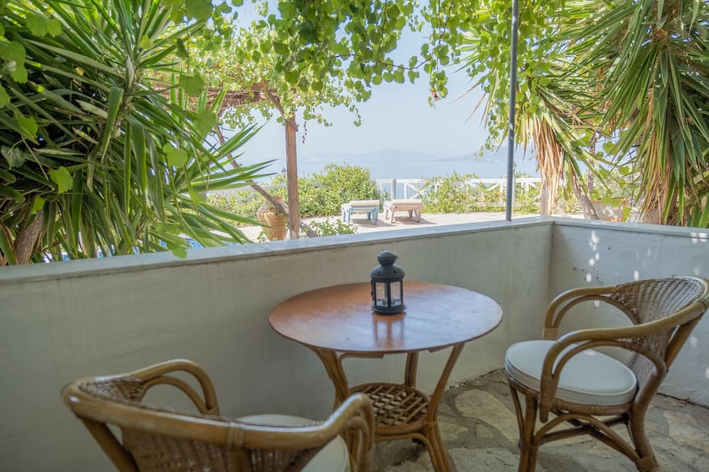 Photo of Patio Balcony in Koumeika