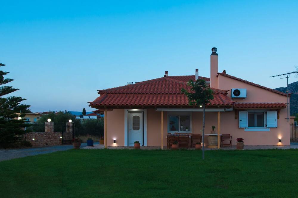 Photo of Outdoor in Papadhianika