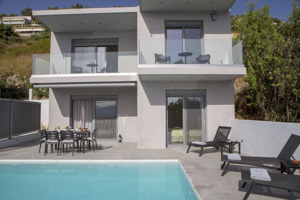 Photo of Patio Balcony in Apolpaina