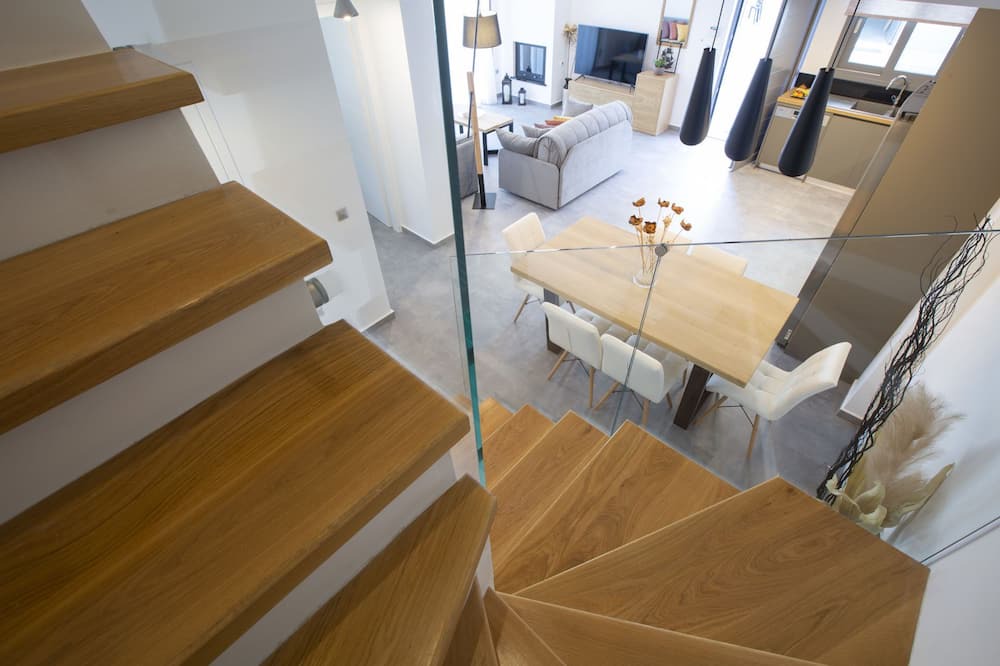 Photo of Others in Apolpaina