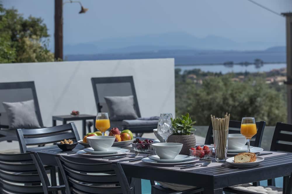 Photo of Patio Balcony in Apolpaina