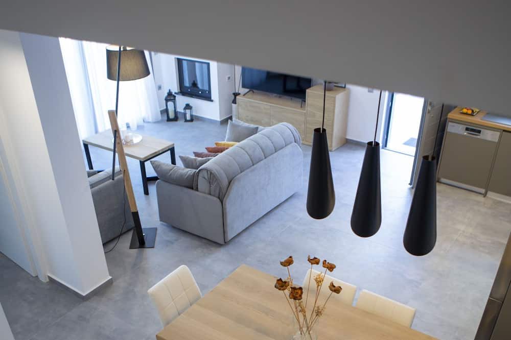 Photo of Others in Apolpaina