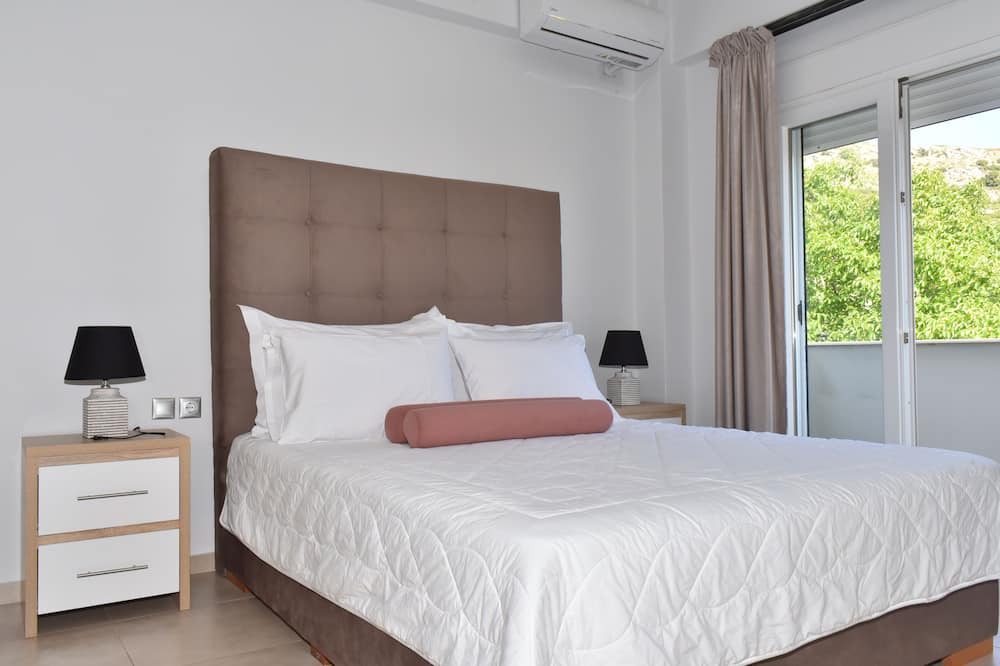 Photo of Bedroom in Minoa Pediada