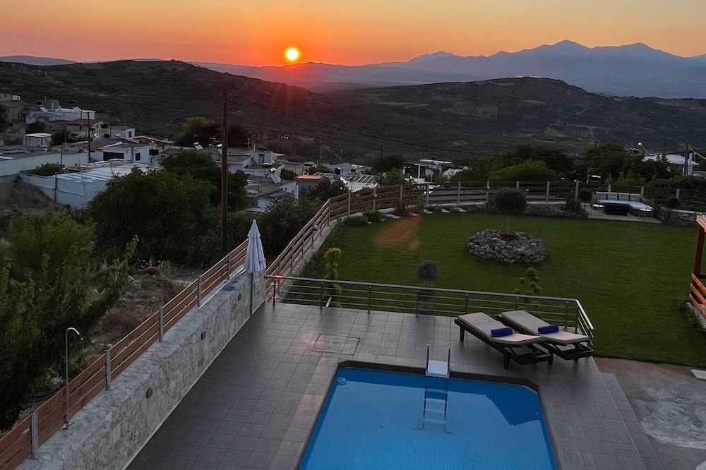 Photo of Outdoor in Minoa Pediada