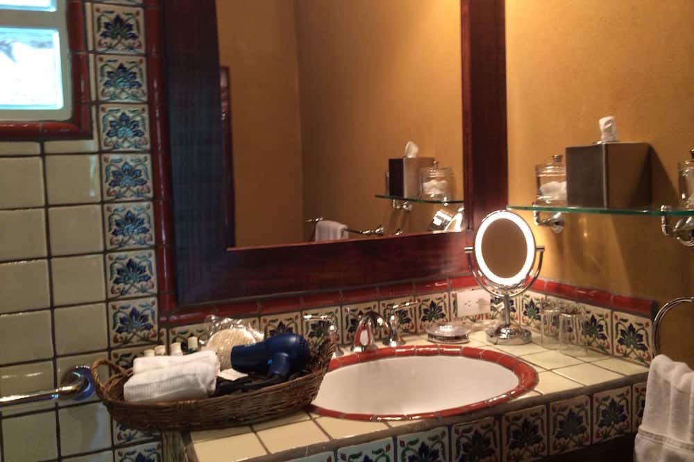 Photo of Bathroom in Tarcoles