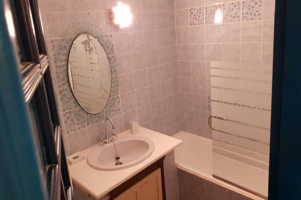 Photo of Bathroom in Katsikia