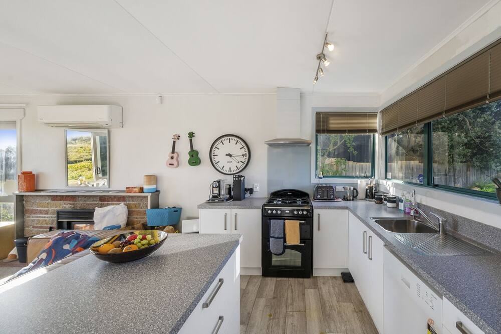 Photo of Kitchen in Waitarere Beach