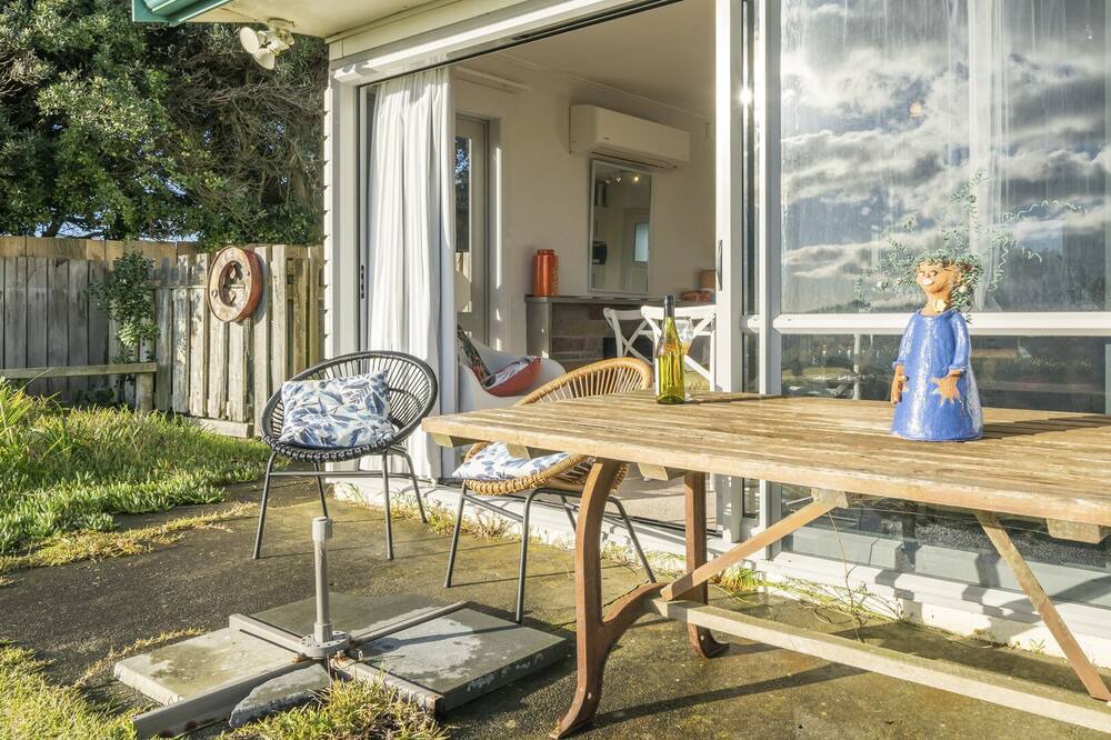 Photo of Patio Balcony in Waitarere Beach
