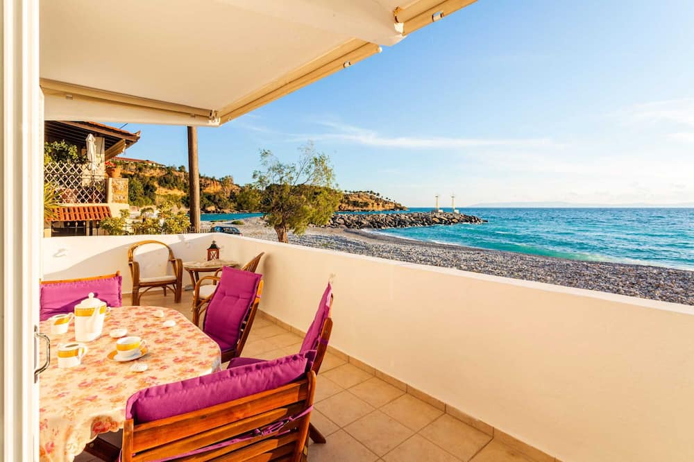 Photo of Patio Balcony in Akrogialion