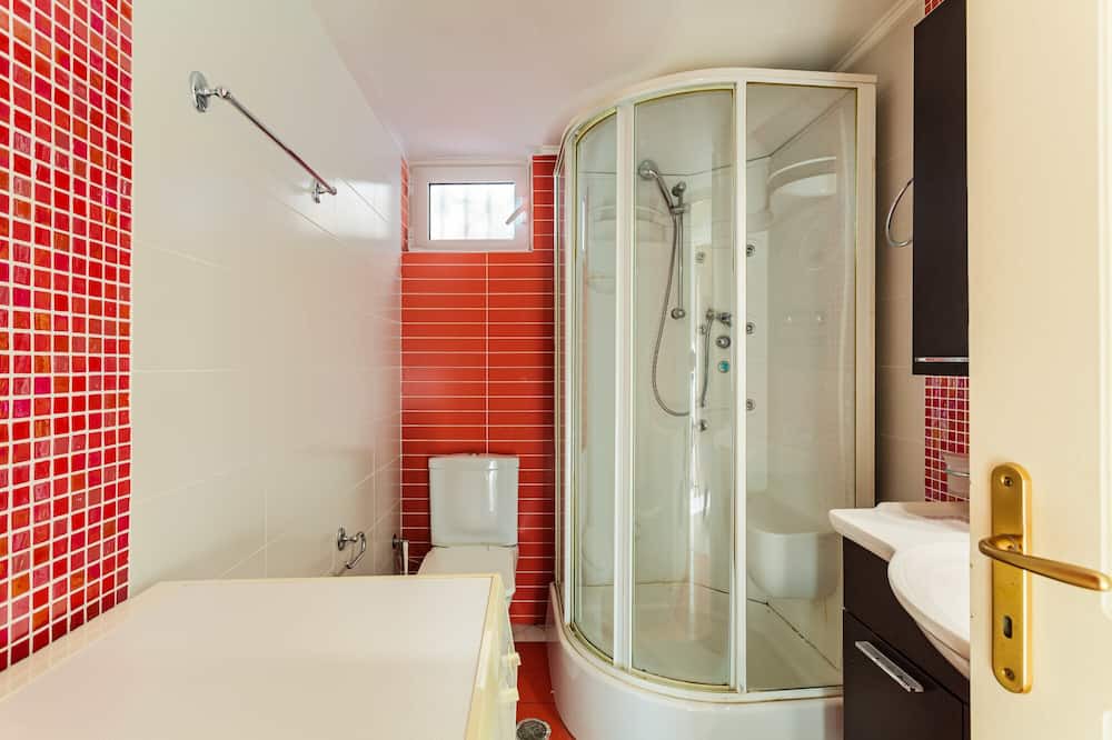 Photo of Bathroom in Akrogialion