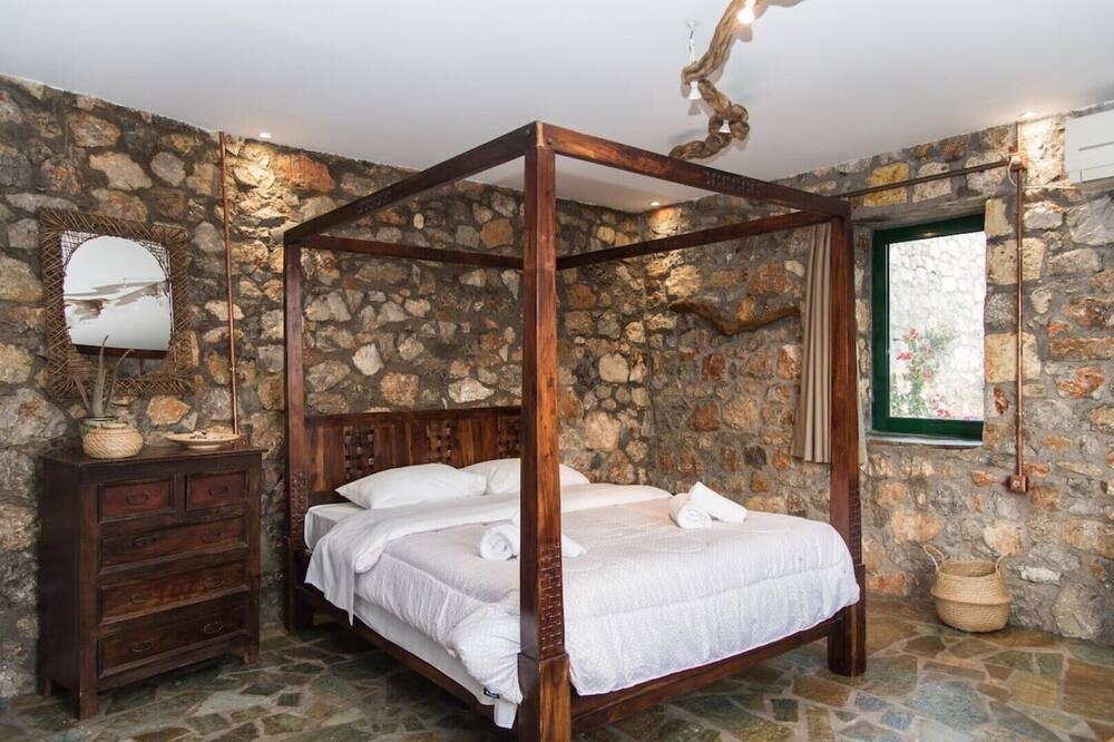 Photo of Bedroom in Phthiotis Region