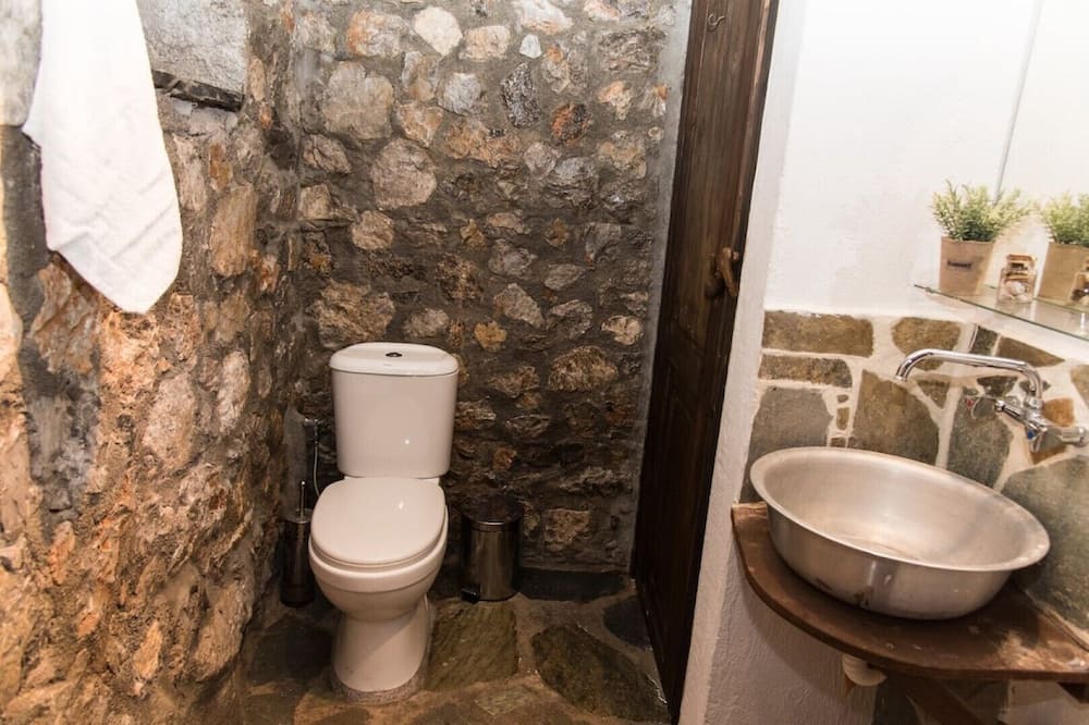 Photo of Bathroom in Phthiotis Region