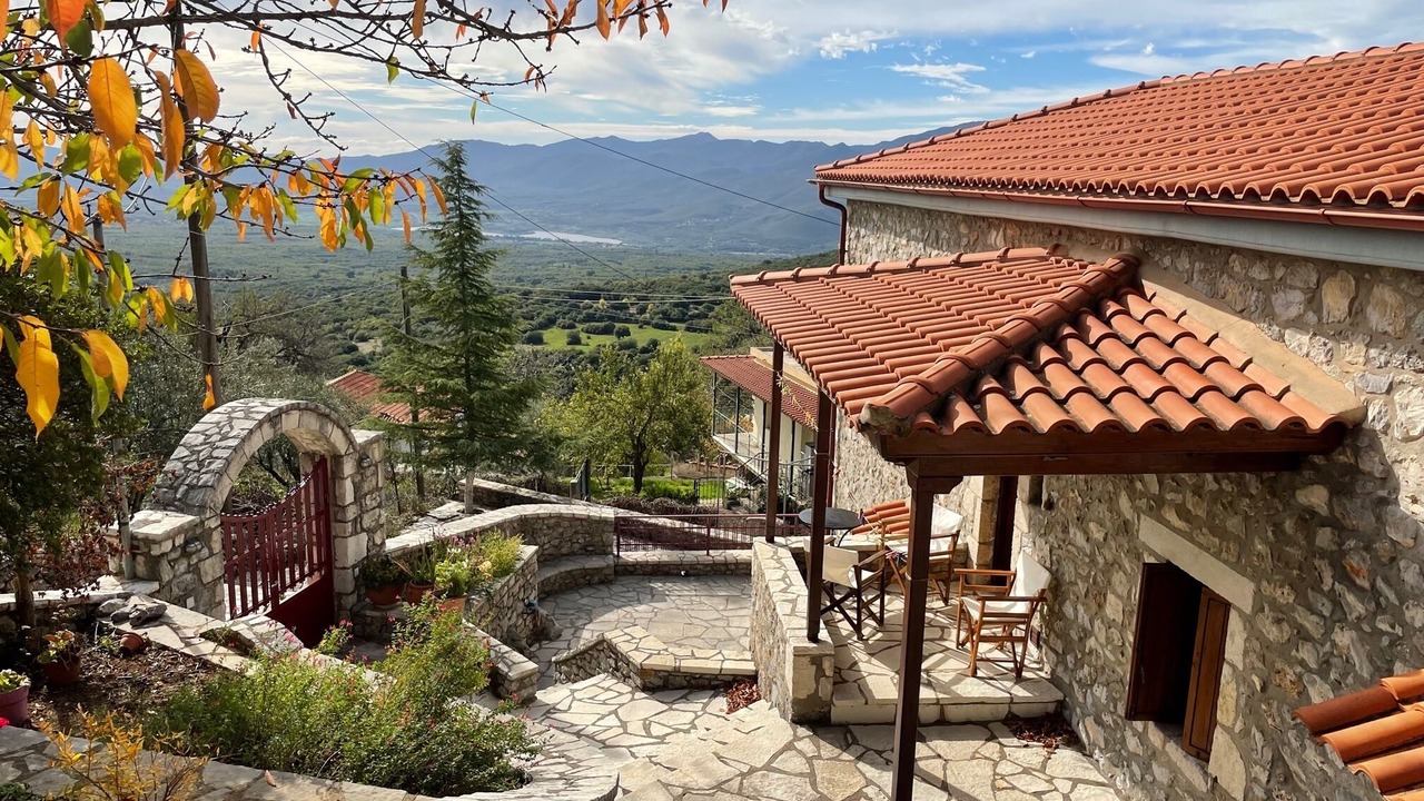 Photo of Outdoor in Raftis