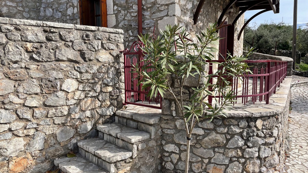 Photo of Outdoor in Raftis