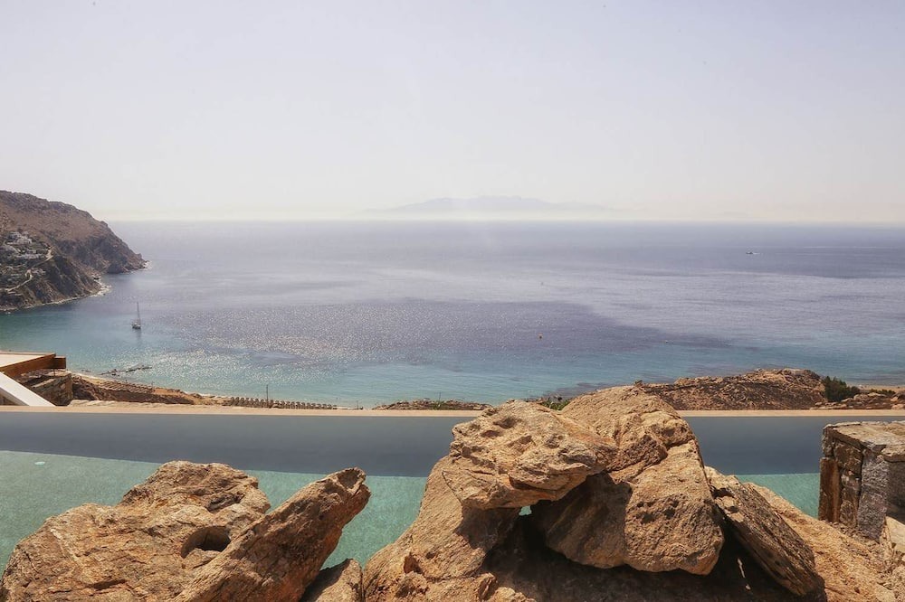 Photo of Others in Elia