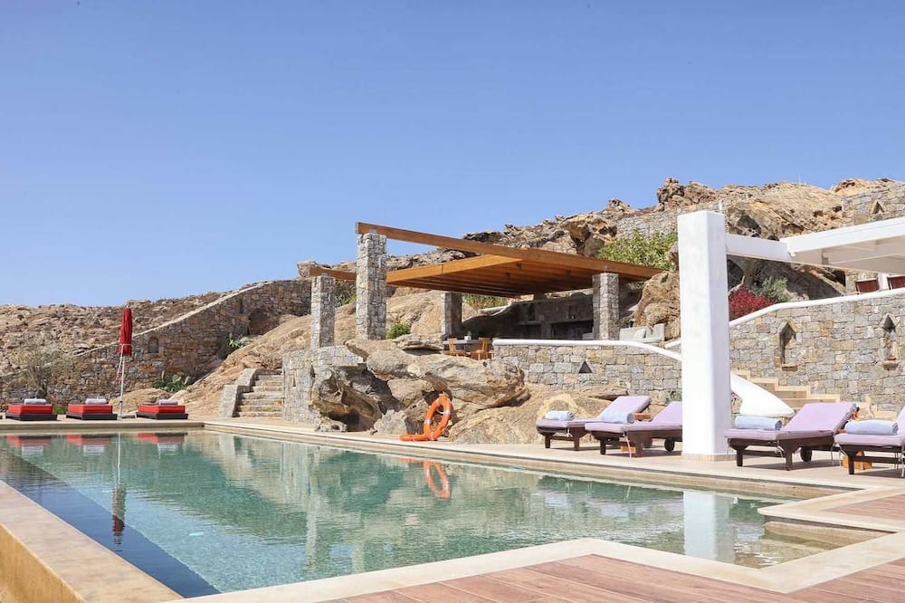 Photo of Outdoor in Elia
