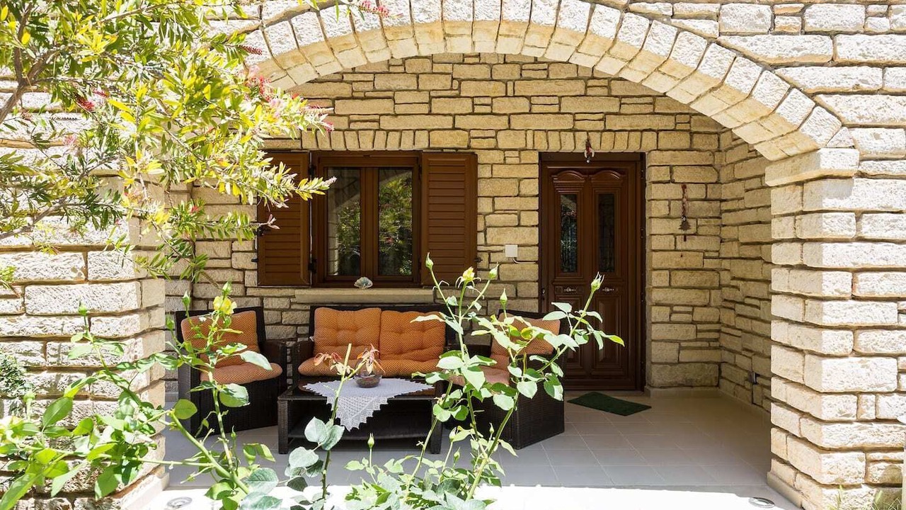 Photo of Outdoor in Margarites