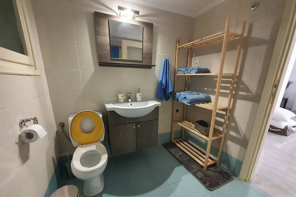 Photo of Bathroom in Kallithea