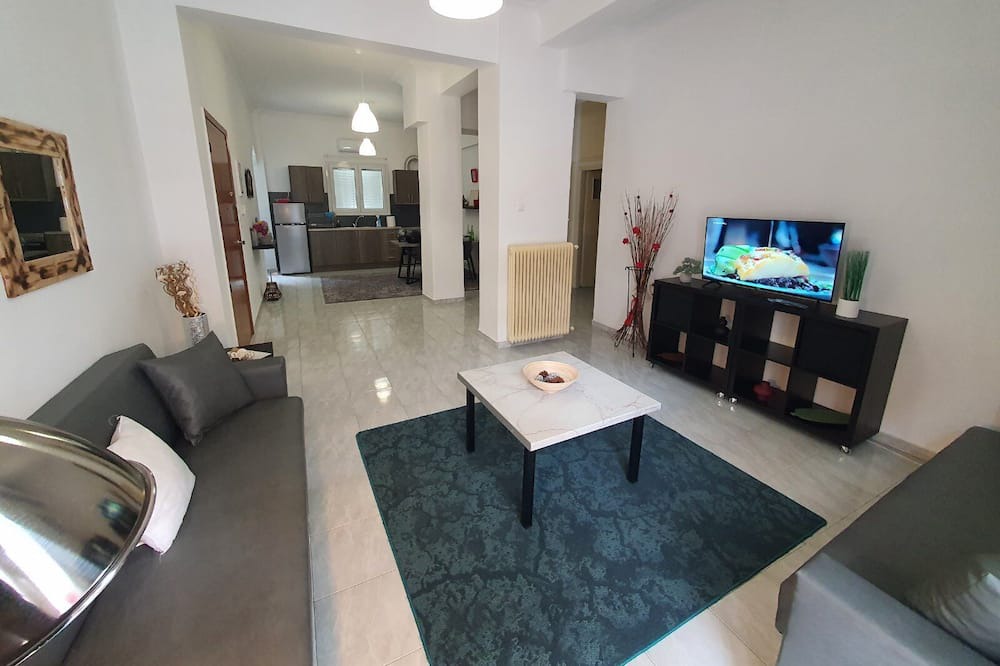 Photo of Livingroom in Kallithea
