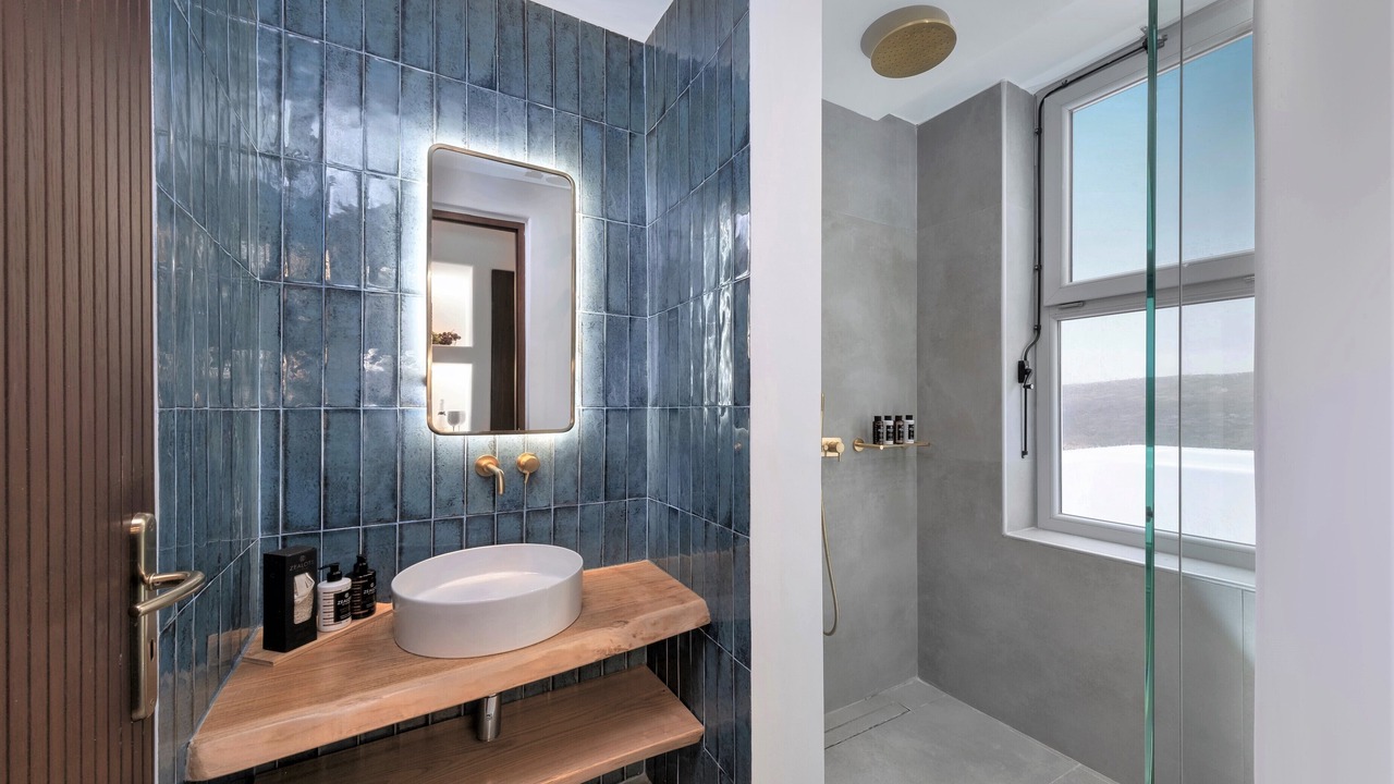 Photo of Bathroom in Plintri