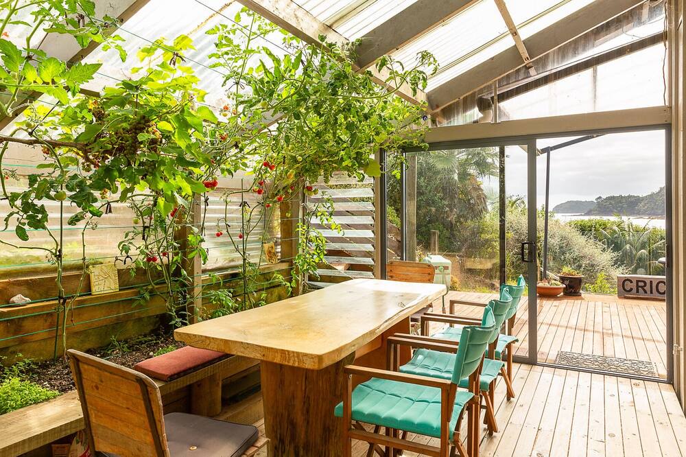 Photo of Patio Balcony in Matapouri