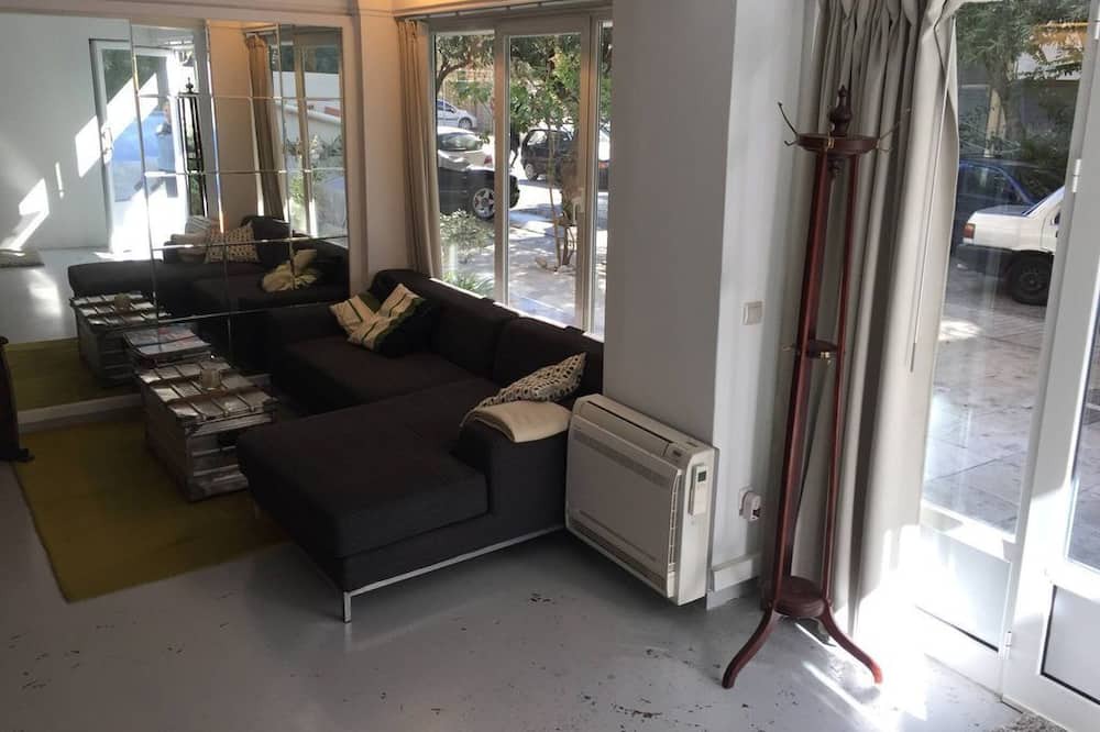 Photo of Livingroom in Kolokinthou