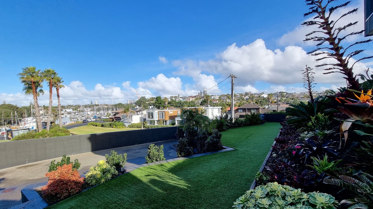 Photo of Outdoor in Castor Bay