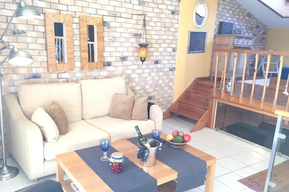 Photo of Livingroom in Akrogialion