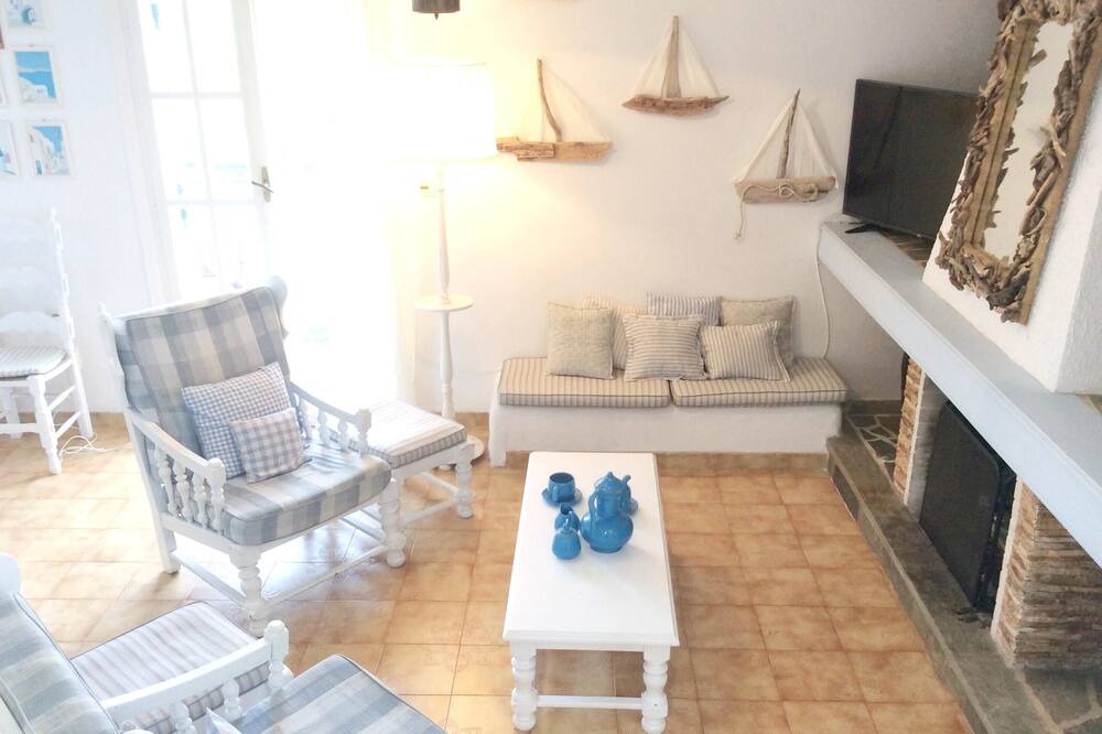 Photo of Livingroom in Evreti