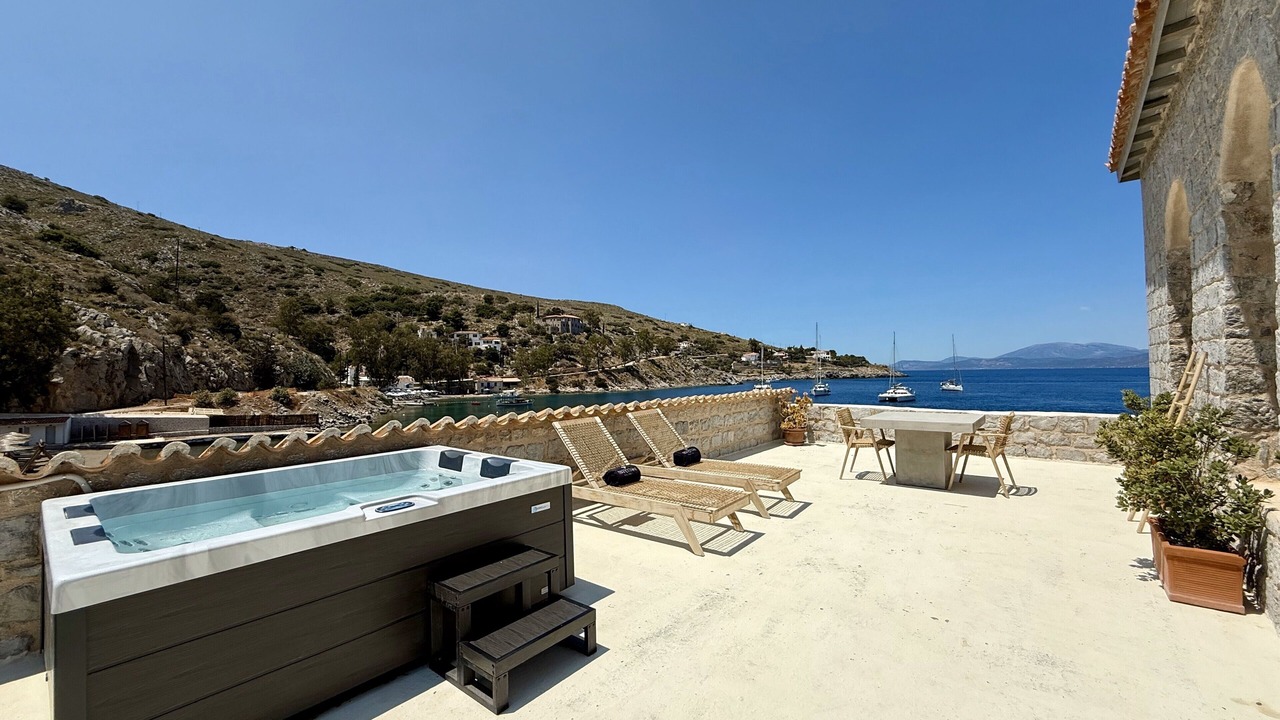 Photo of Bedroom in Hydra