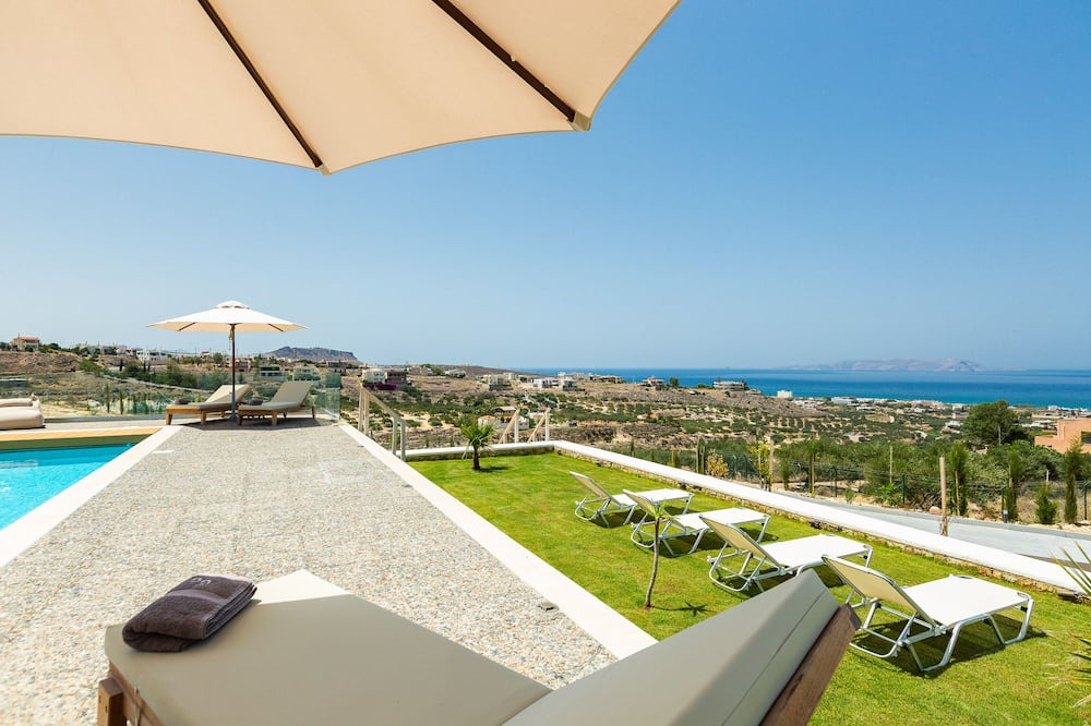 Photo of Patio Balcony in Vathianos Kampos